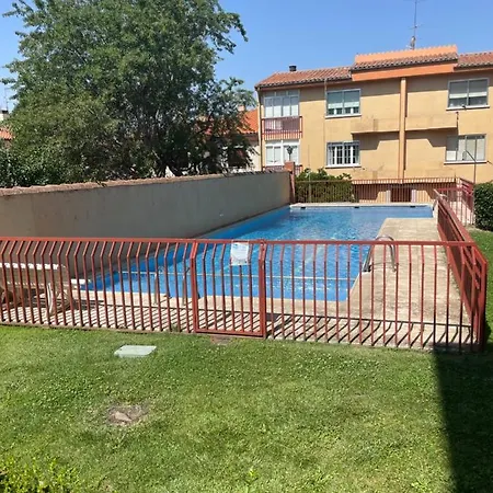 Turístico Vut * Ávila