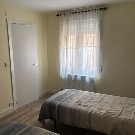 Turístico Vut Appartamento Ávila