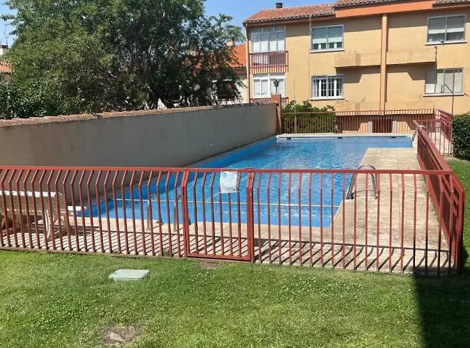 Turistico Vut * Ávila